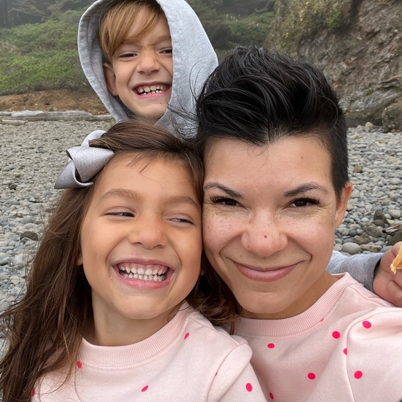 Meet your Posher, Paulette - Picture 2 of 3